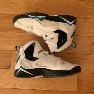 AIR JORDAN RETRO BG ‘SPORT BLUE’ SIZE: 5.5YOUTH